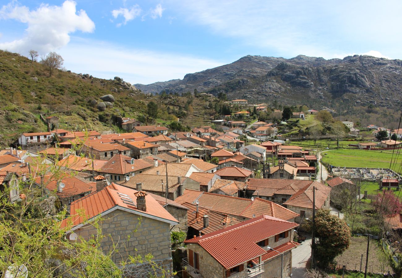 Quarto em Campo do Gerês - Quarto Casa Parede Nova