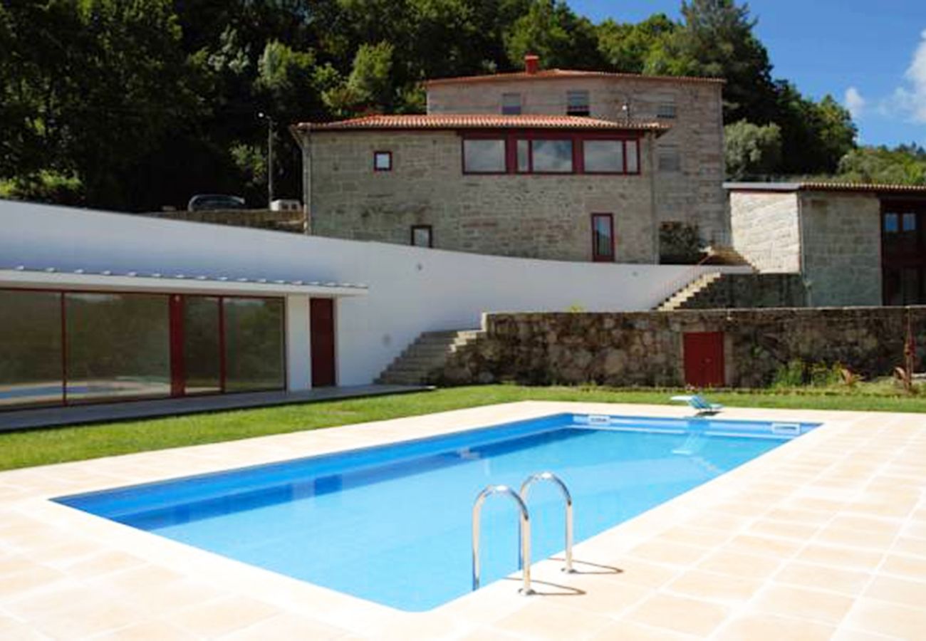 Casa rural em Vieira do Minho - Casa do Celeiro - Aldeia de Louredo