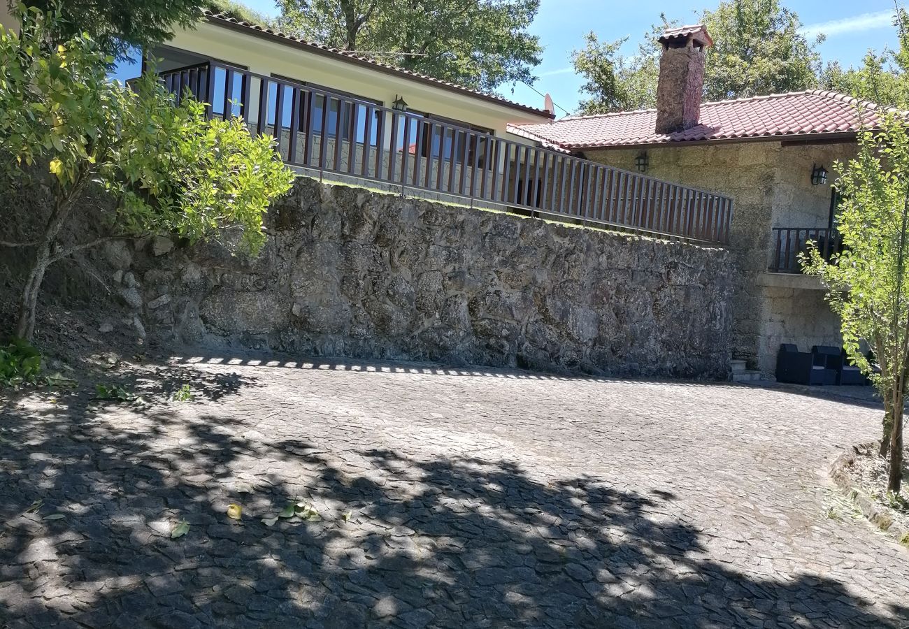 Casa em Terras de Bouro - Casa de Férias Parque da Peneda Gerês