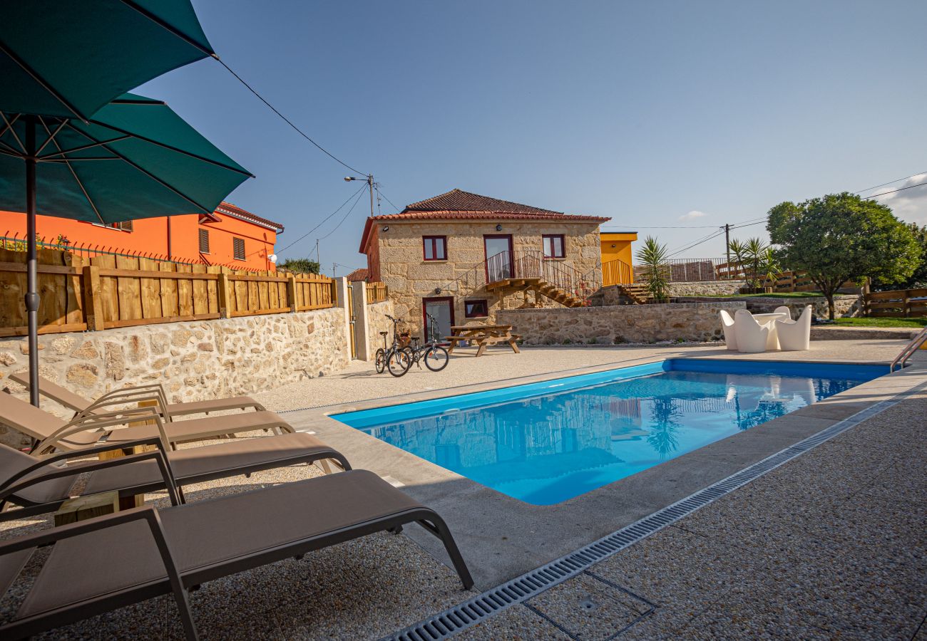 Alojamento de turismo rural em Arcos de Valdevez - Casa da Clarinha