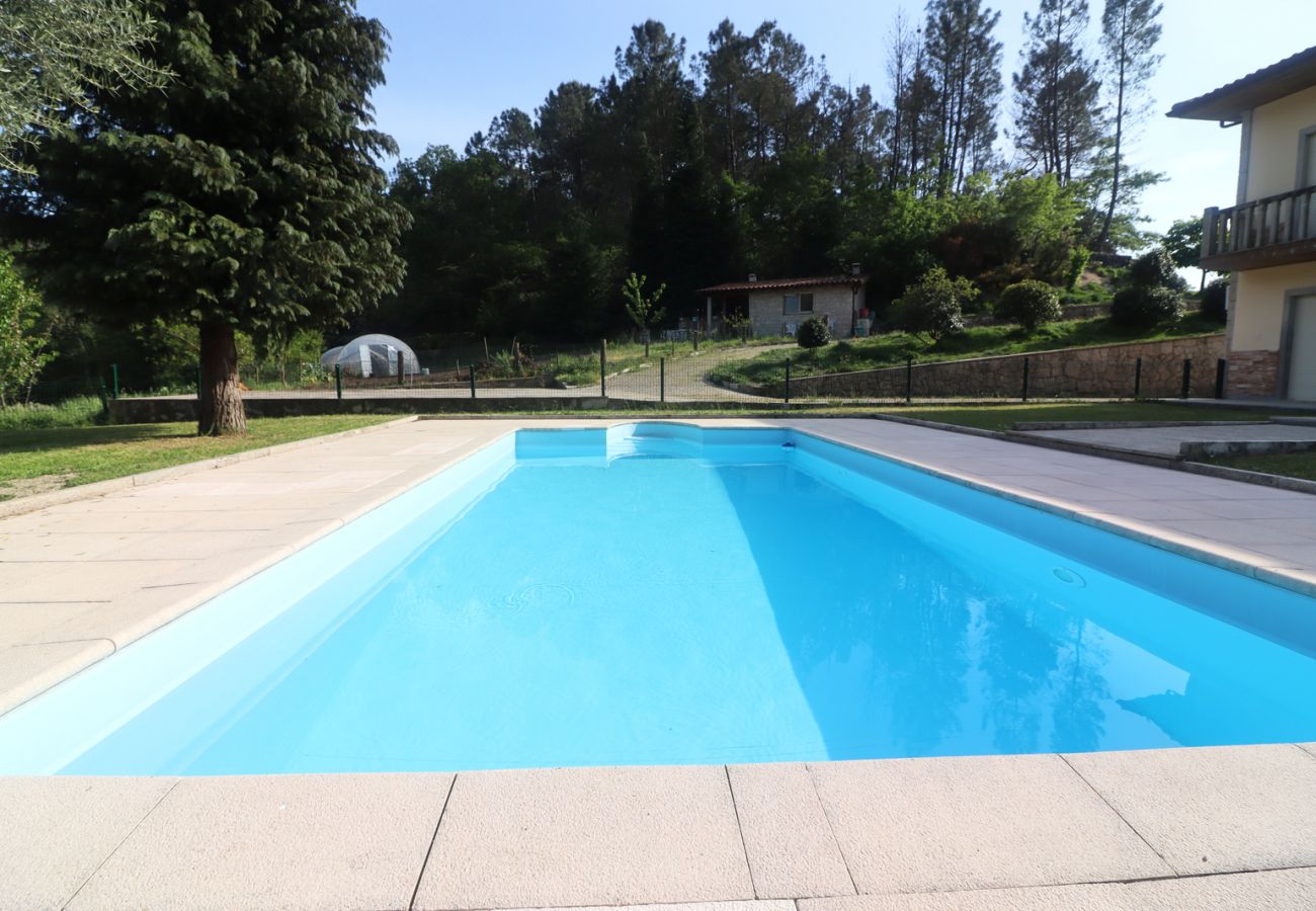 Casa em Campo do Gerês - Outeiro do Moinho