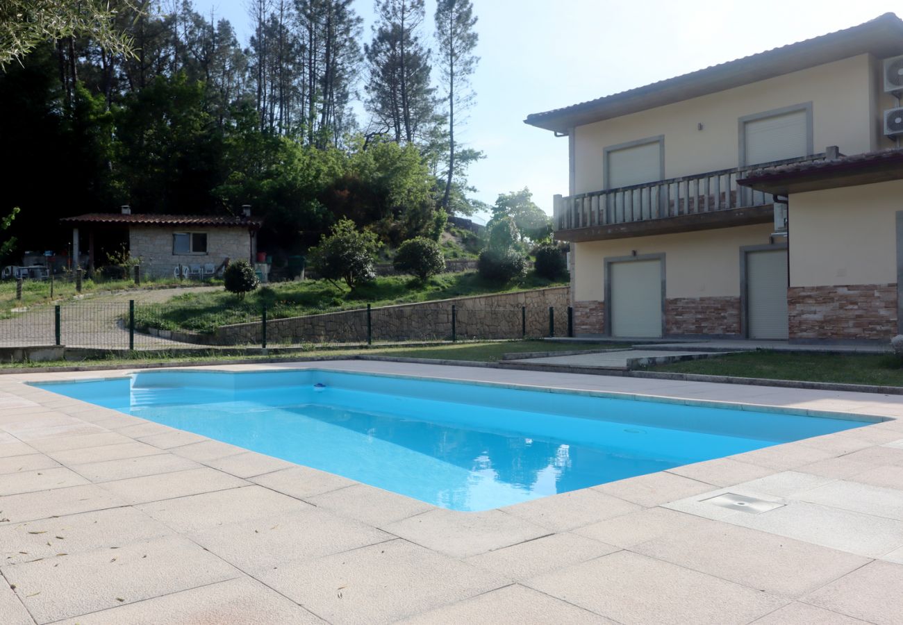 Casa em Campo do Gerês - Outeiro do Moinho