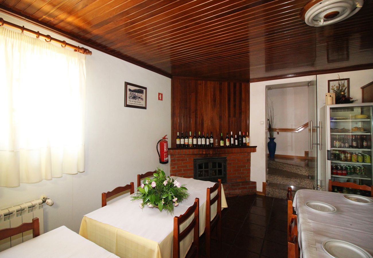 Quarto em Gerês - Quarto Triplo - Casa Baranda