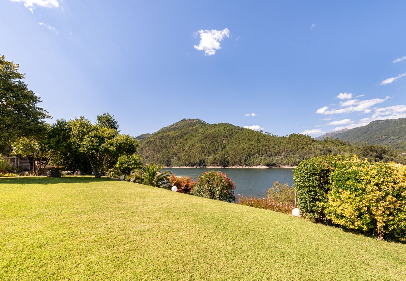 Chalet em Gerês - Chalé da Caniçada