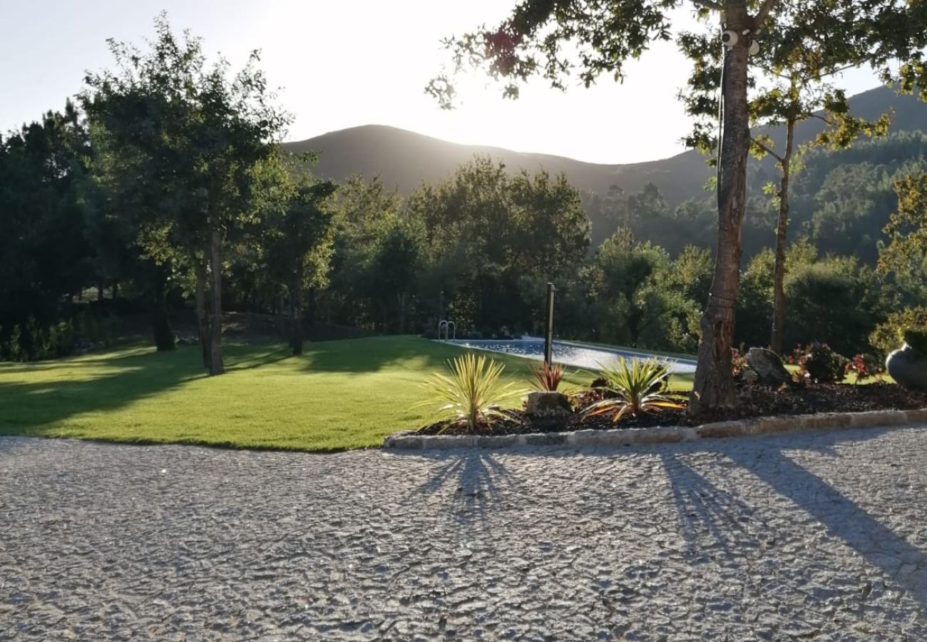 Casa em Terras de Bouro - Casa de Férias Parque da Peneda Gerês  2