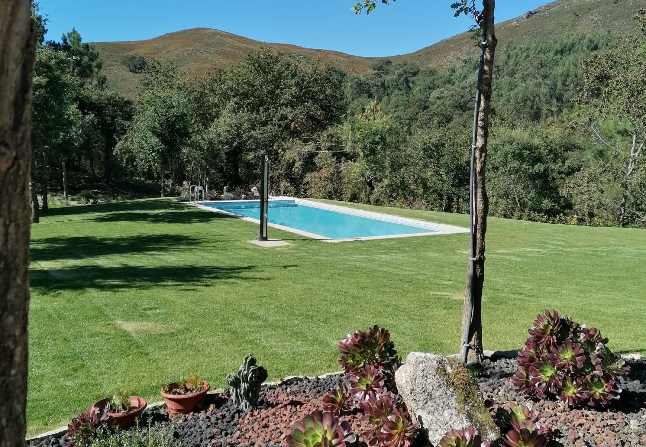 Casa em Terras de Bouro - Casa de Férias Parque da Peneda Gerês  2