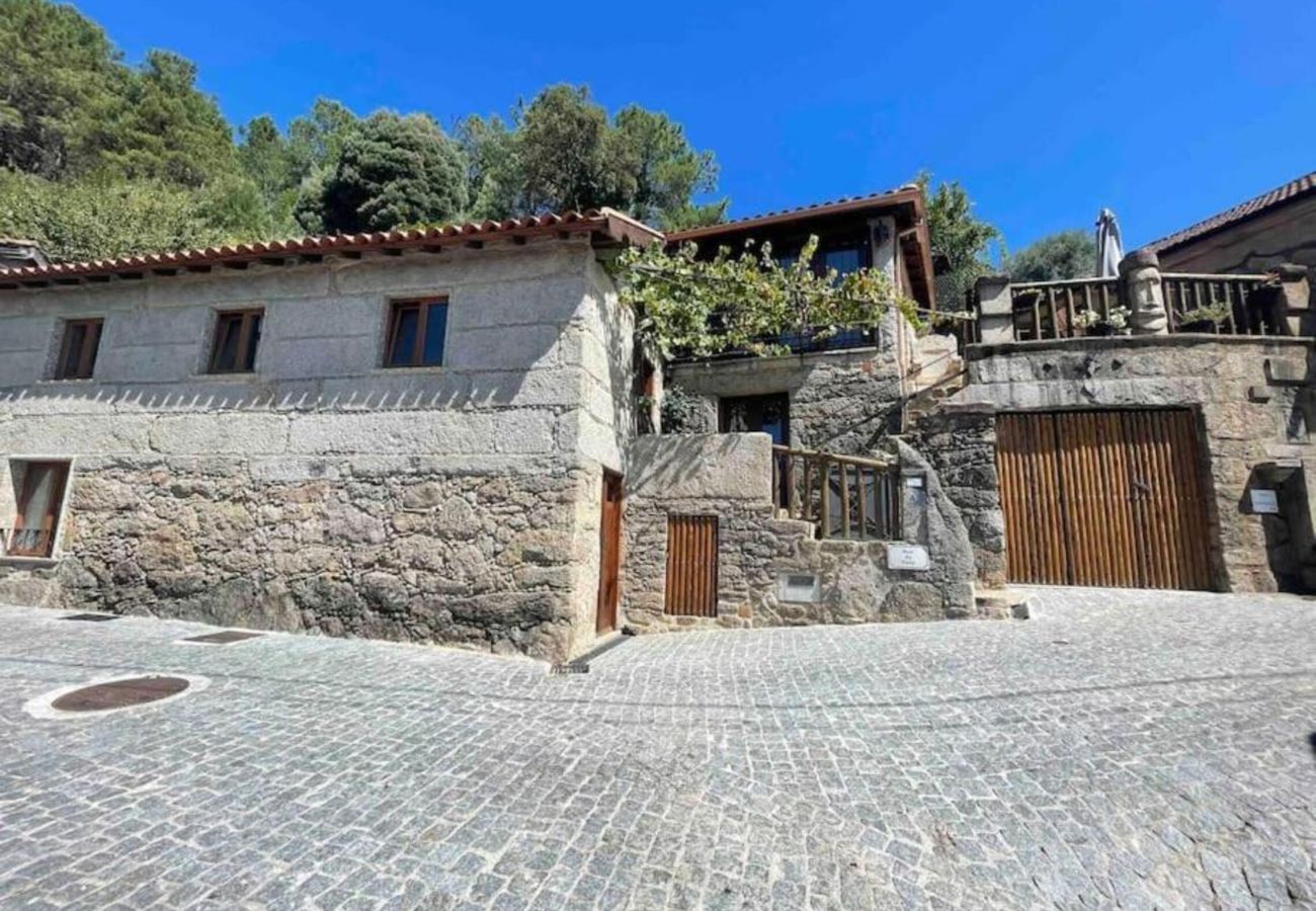 Casa rural em Gerês - Petra's House Gerês