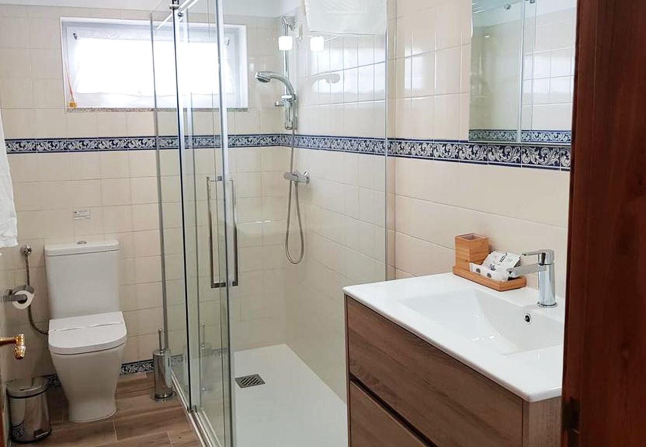 Rent by room in Amares - Quarto Duplo Quinta Vale do Homem