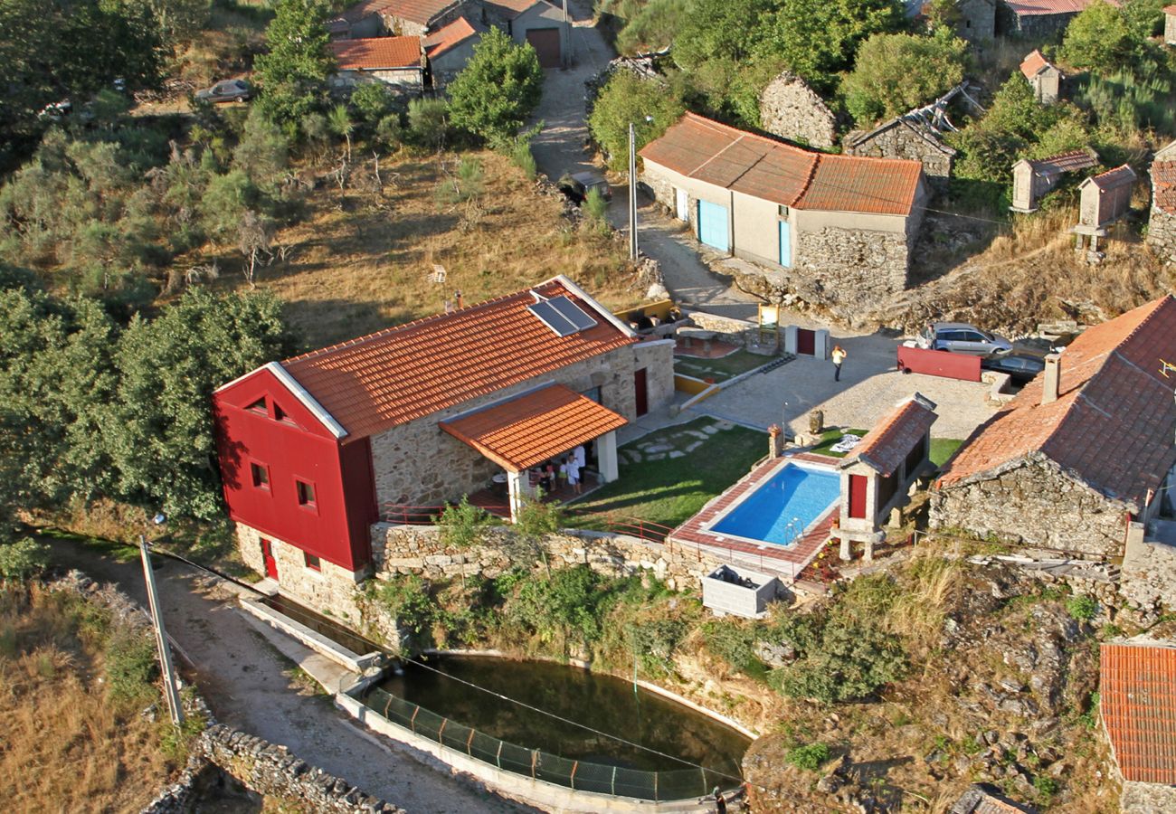 Cottage in Montalegre - Casa Entre-Palheiros