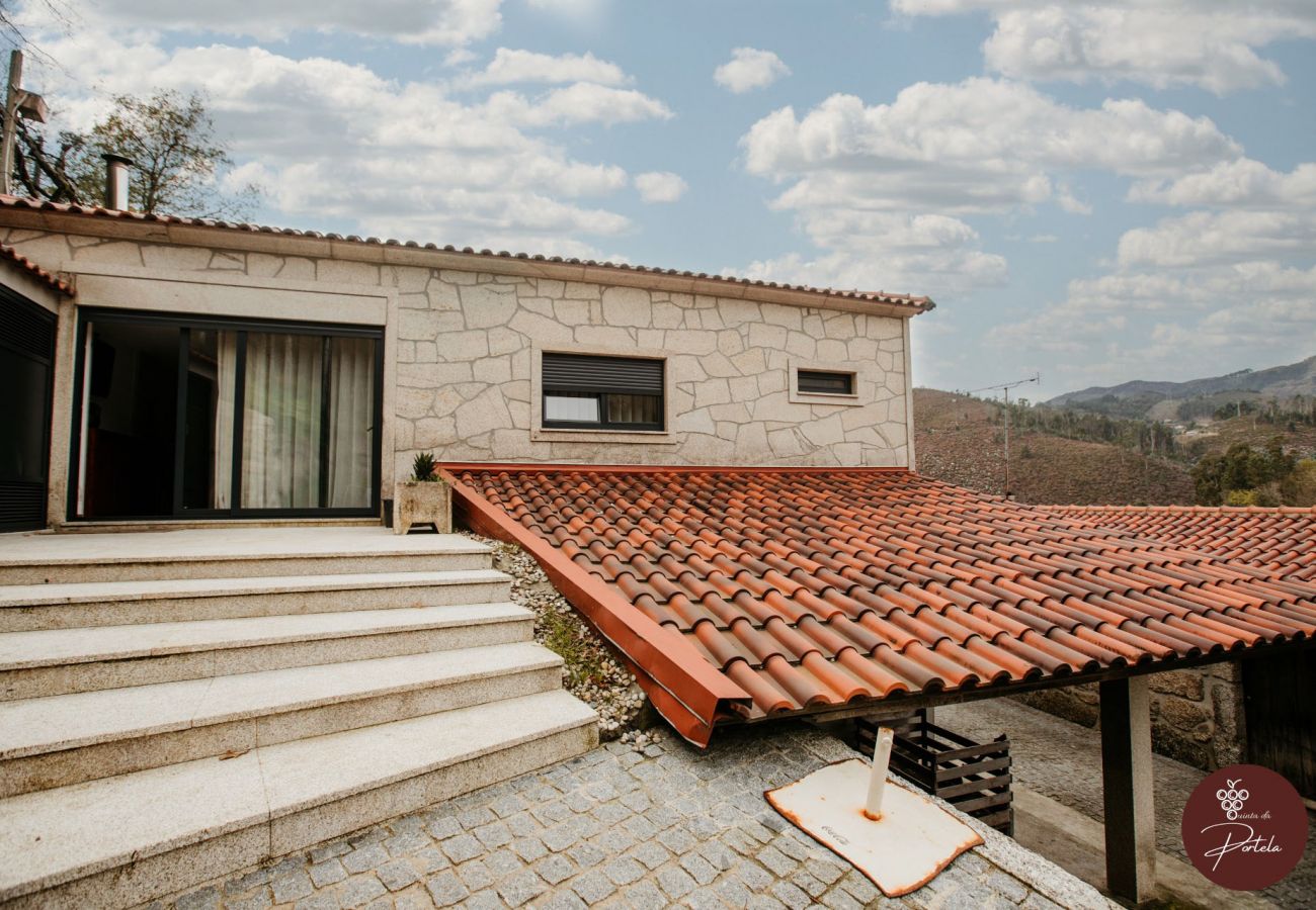 Cottage in Terras de Bouro - Casa da Adega - Quinta da Portela