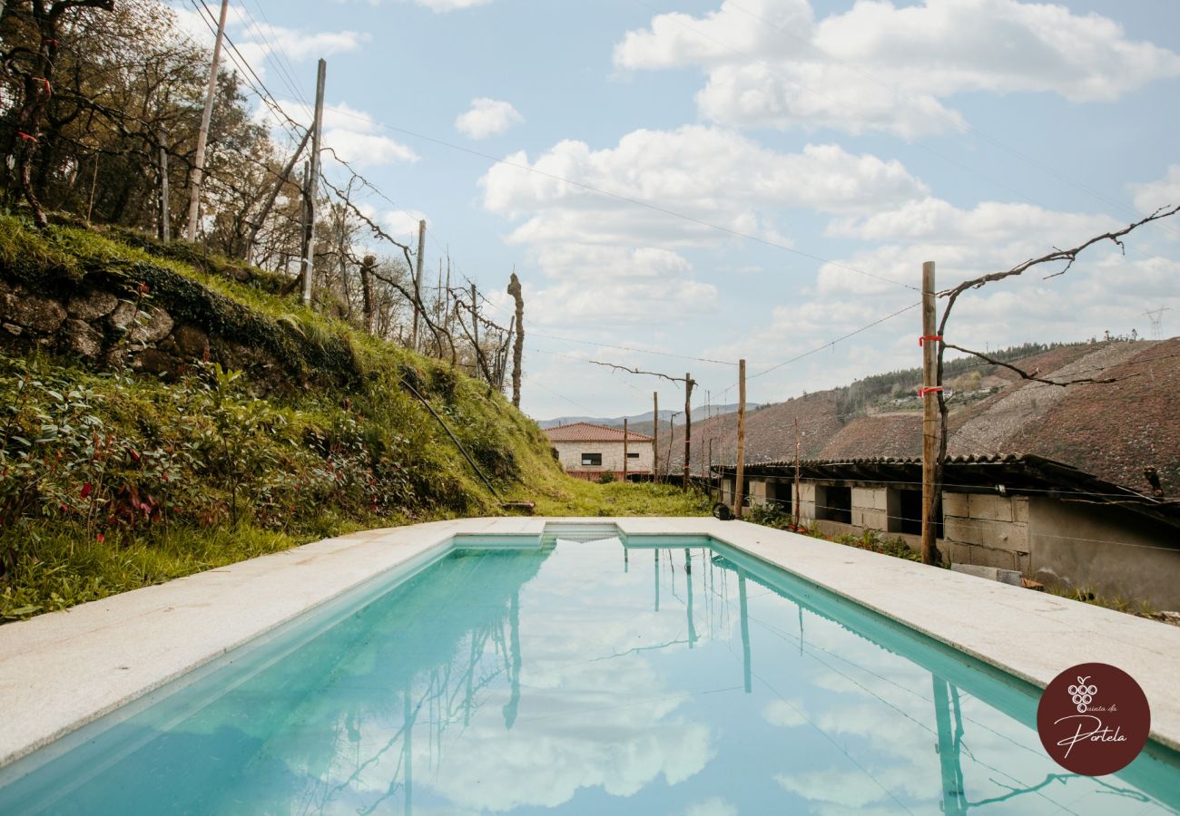 Cottage in Terras de Bouro - Casa da Adega - Quinta da Portela