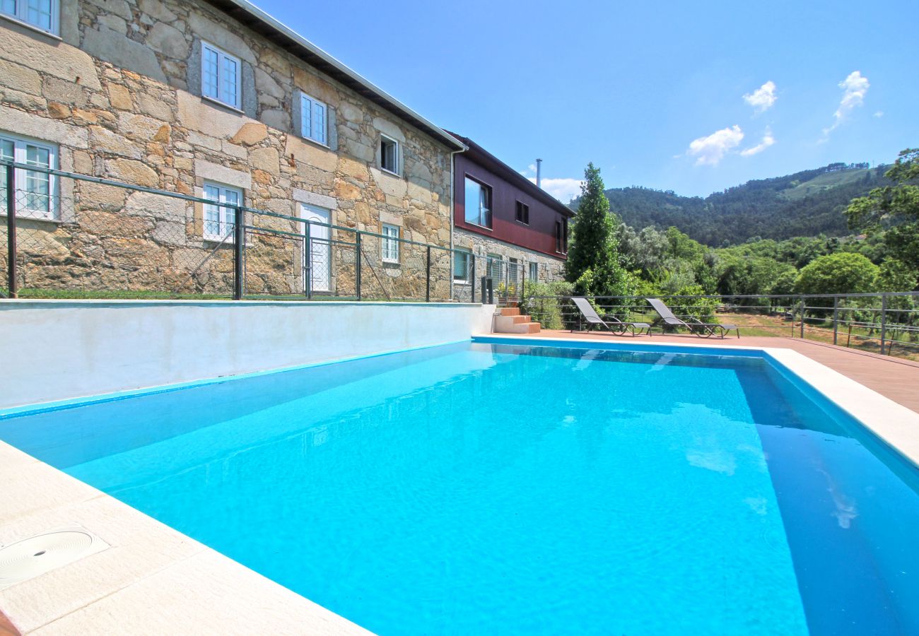 Cottage in Terras de Bouro - Casa Roupar