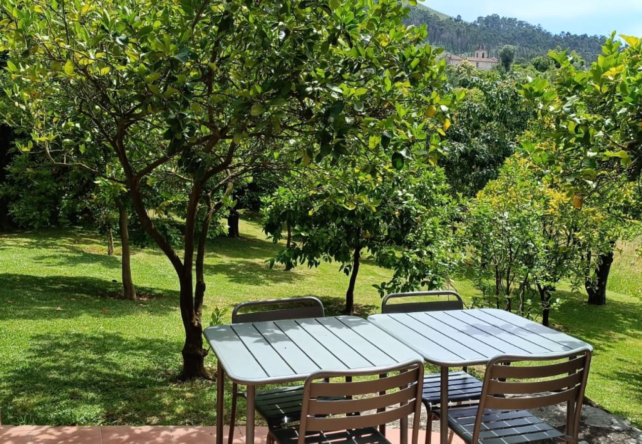 Cottage in Terras de Bouro - Casa Roupar