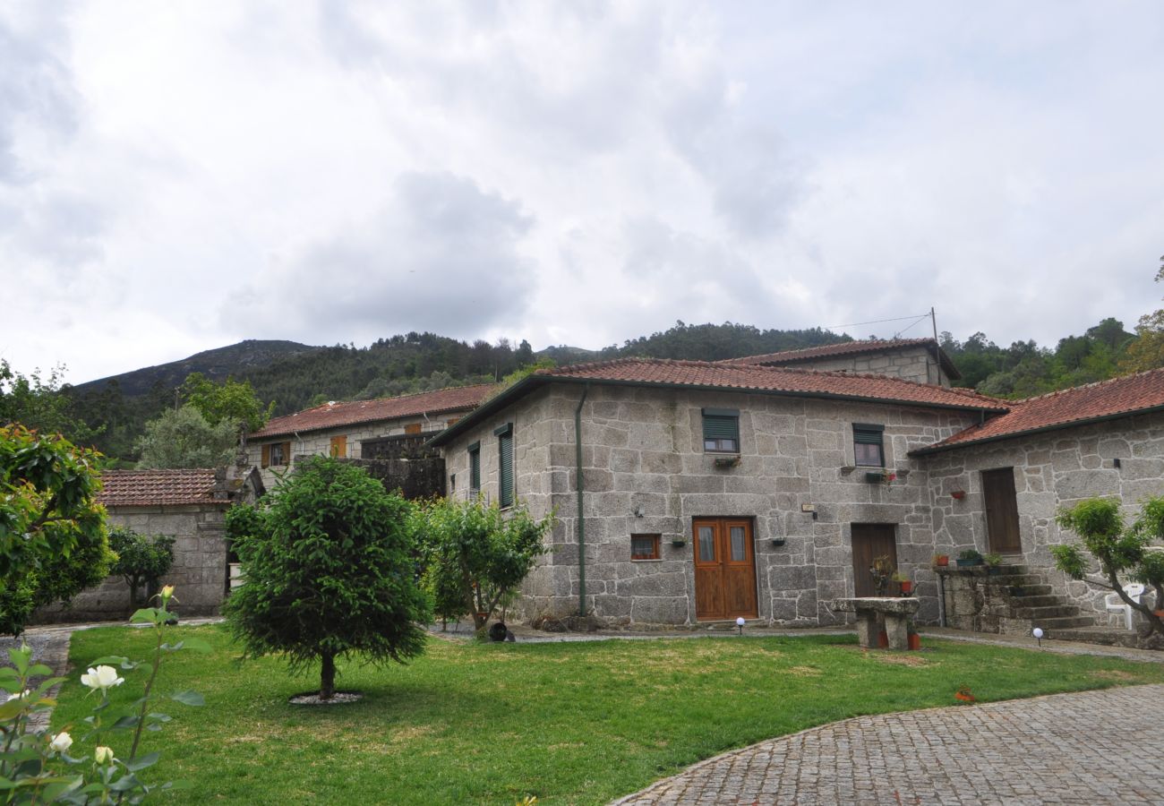 Cottage in Terras de Bouro - Casa Pereira