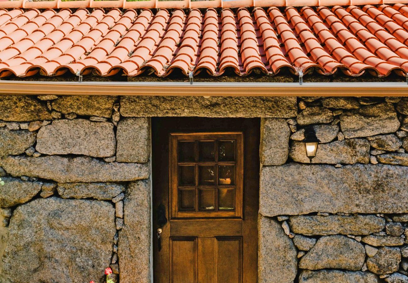 Cottage in Arcos de Valdevez - Casa Lagoa - Casas da Peneda