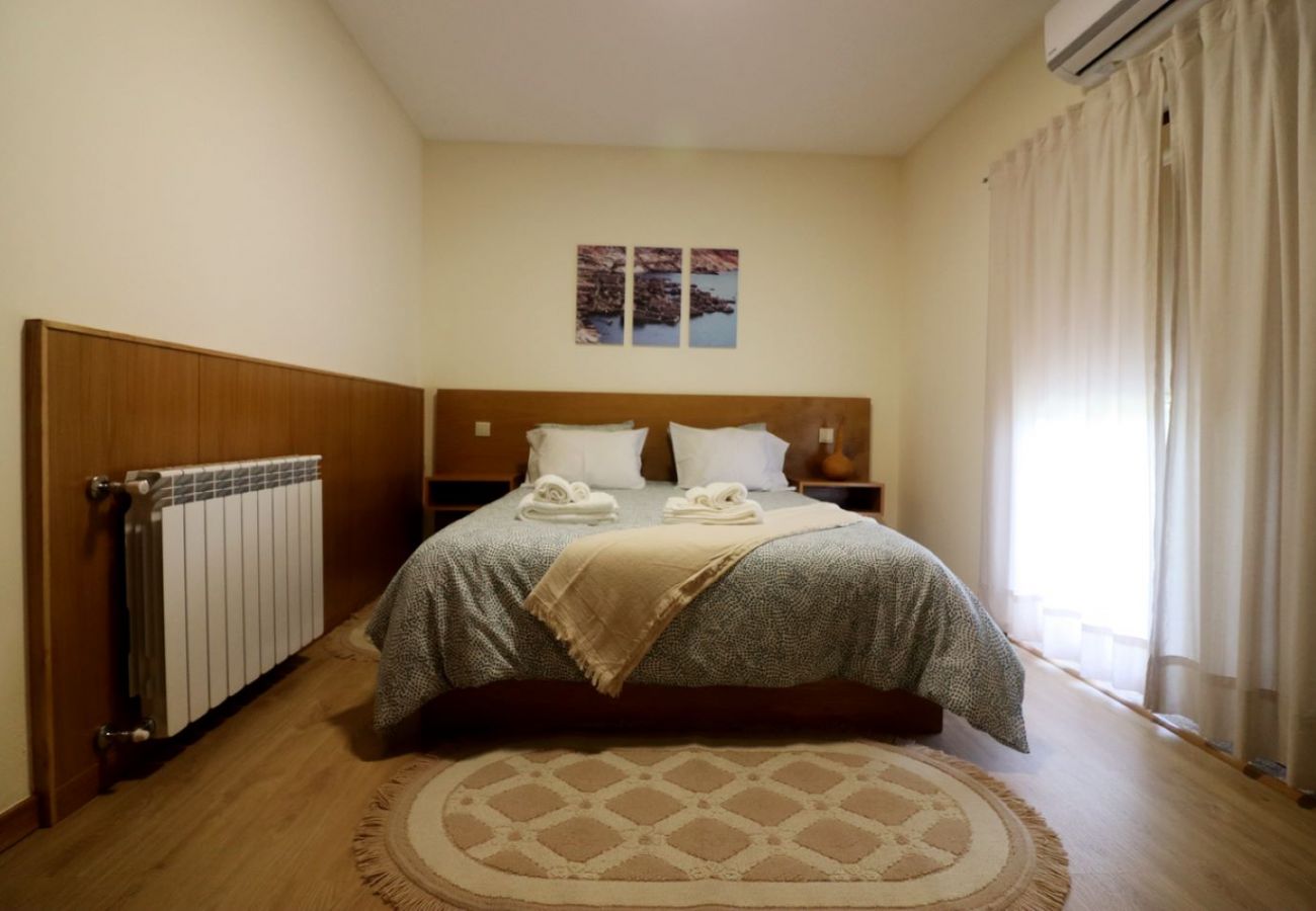 Rent by room in Campo do Gerês - Outeiro do Moinho - Quarto Familiar