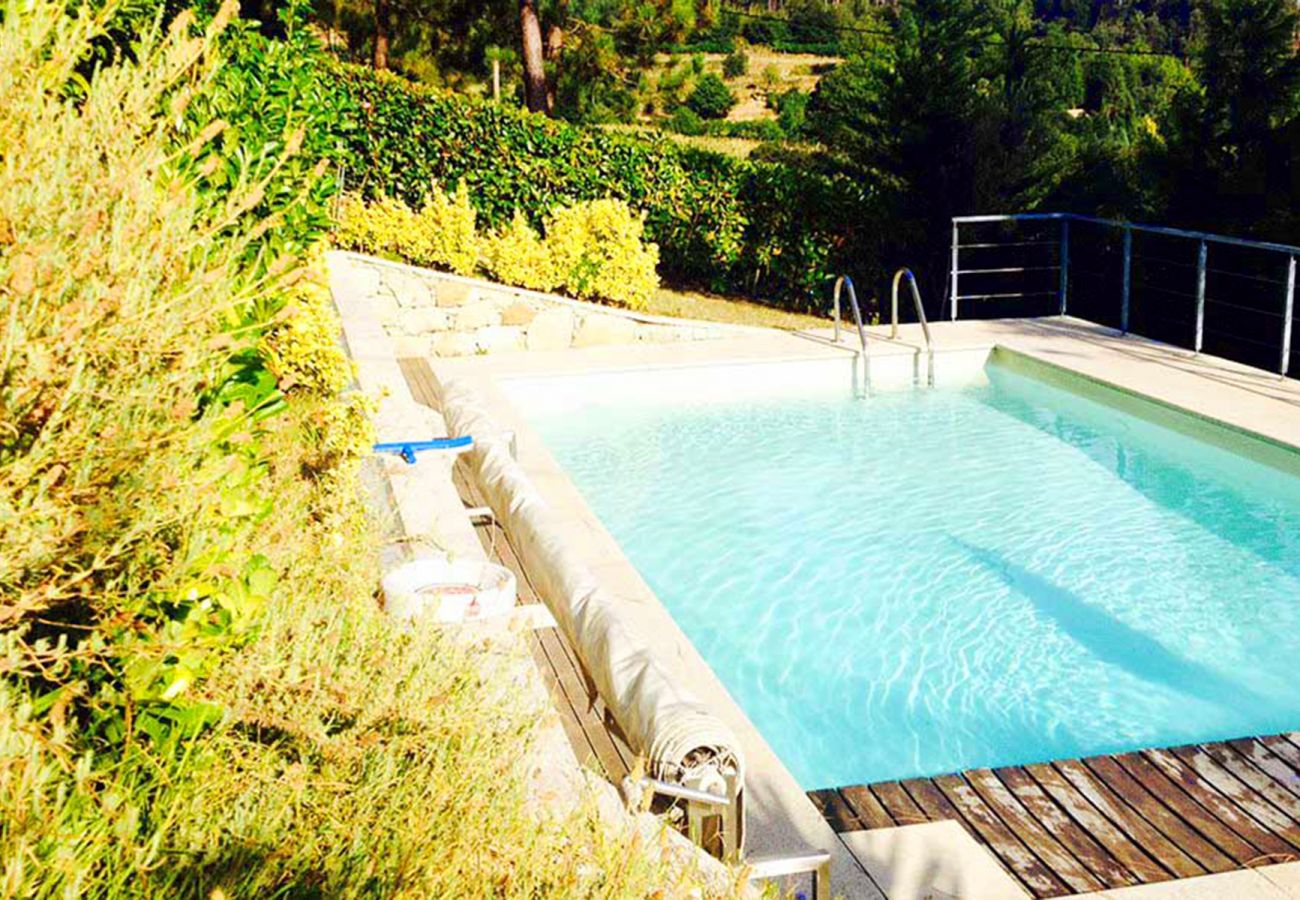 Maison de vacances avec piscine privée Gerês Nature