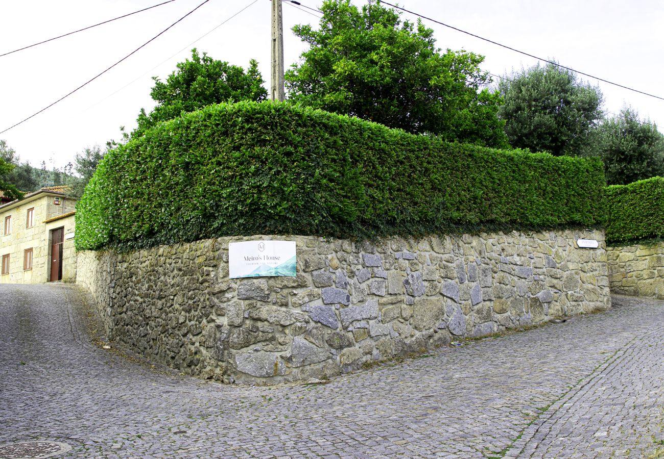 Gîte Rural à Amares - Meiro’s House Tourism and Nature