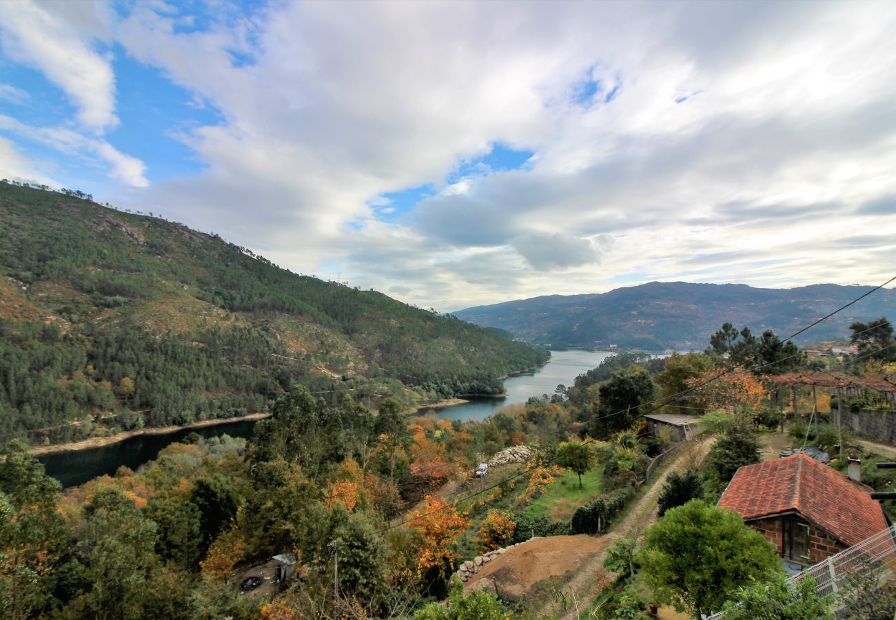 Chambres d'hôtes à Gerês - Quarto Duplo Deluxe - Quinta da Carvalha