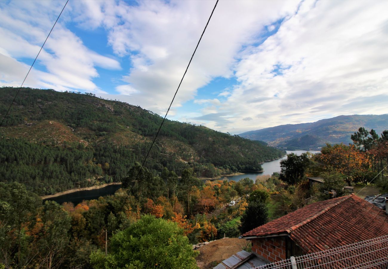 Chambres d'hôtes à Gerês - Quarto Twin Deluxe - Quinta da Carvalha