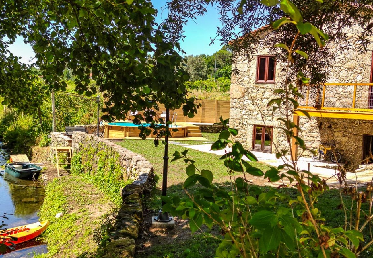 Gîte Rural à Arcos de Valdevez - Casa do Lagareiro – Casas do Rio Tora