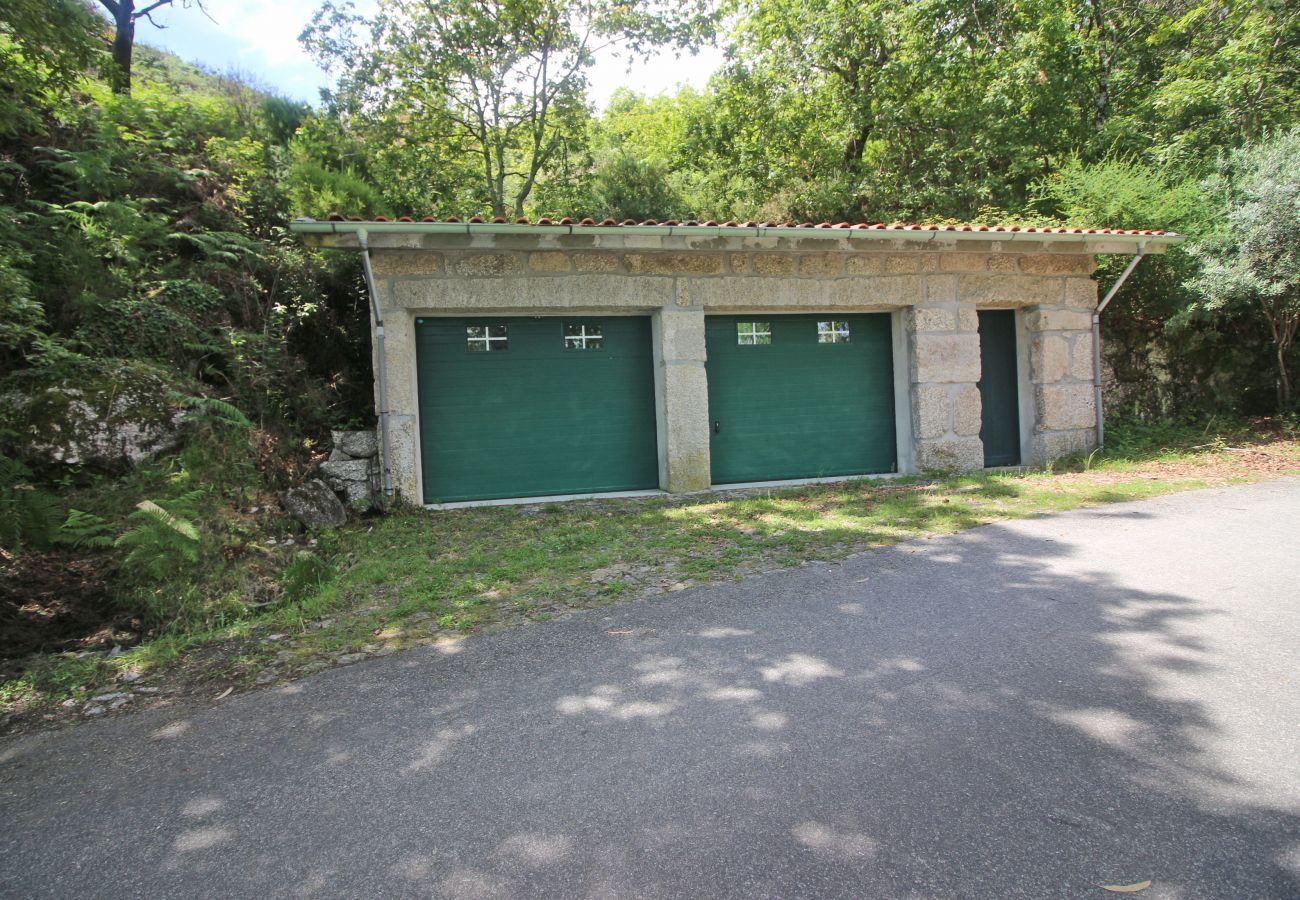 Gîte Rural à Terras de Bouro - Cabaninhas House