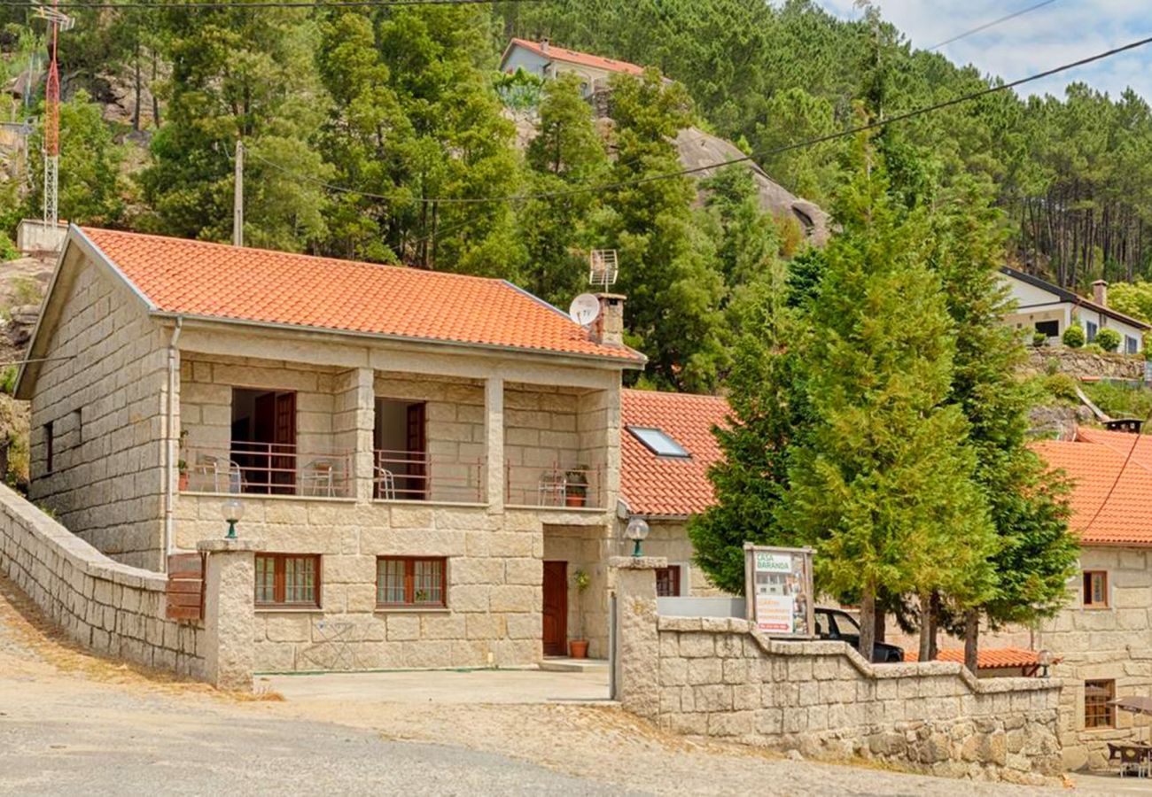 Chambres d'hôtes à Gerês - Quarto Triplo - Casa Baranda