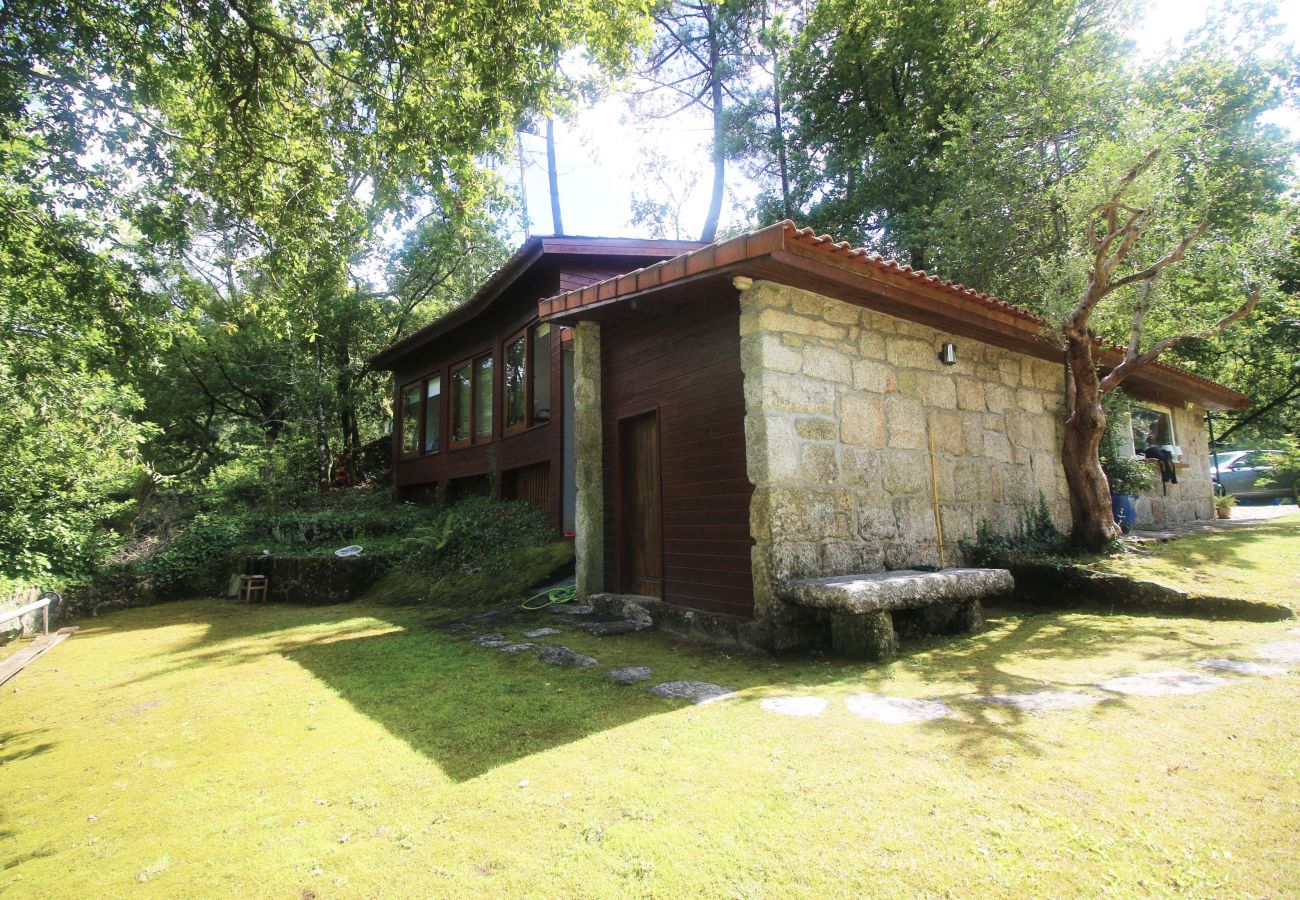 Gîte Rural à Vieira do Minho - Casa da Piscina - Casas do Rio by Gerês Casas