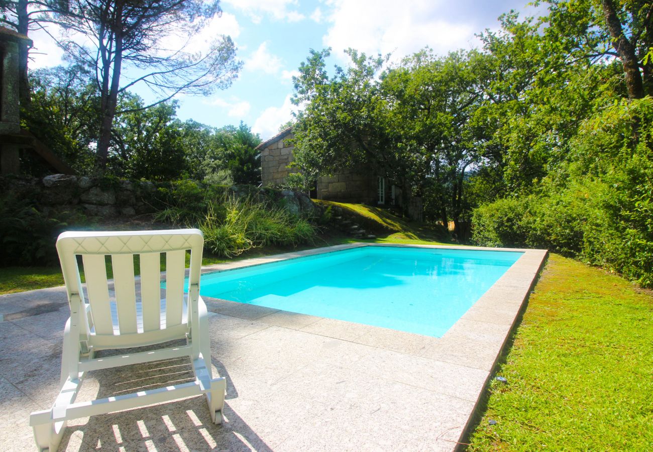 Gîte Rural à Vieira do Minho - Casa da Piscina - Casas do Rio by Gerês Casas