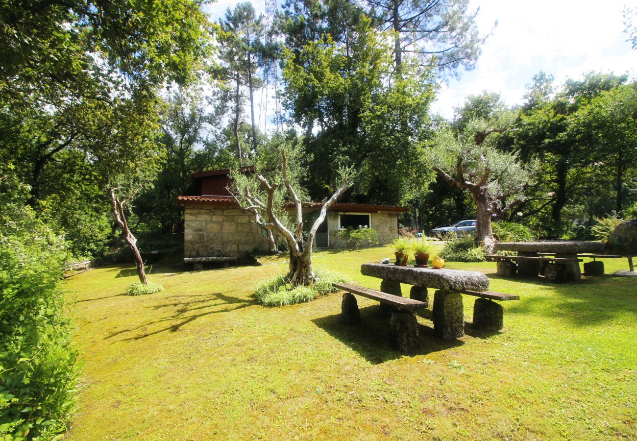 Gîte Rural à Vieira do Minho - Casa da Piscina - Casas do Rio by Gerês Casas