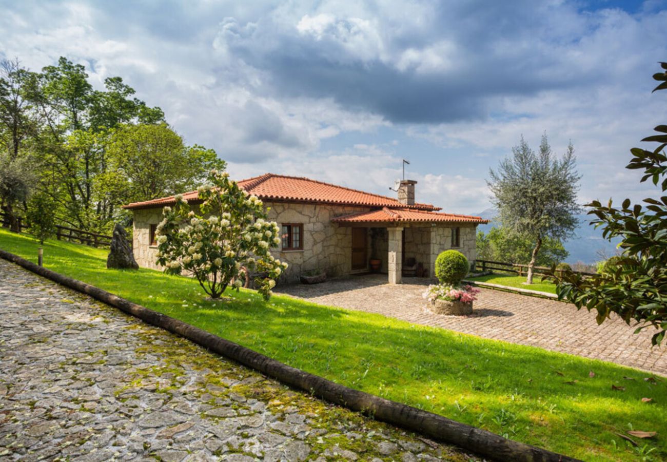 Gîte Rural à Gerês - Casa do Padreiro